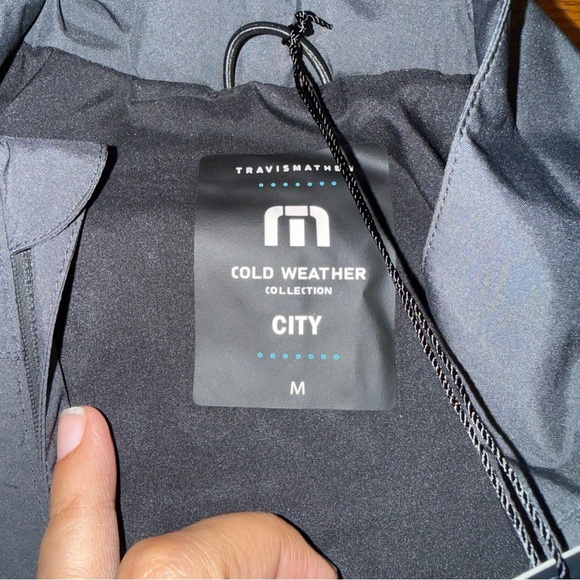 NEW Travis Mathew Men's On Course Golf Jacket Black Sz M Waterproof Lightweight - Picture 8 of 15